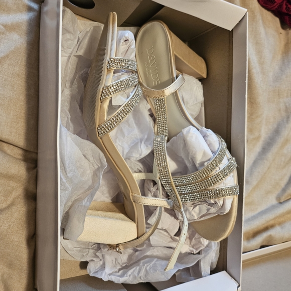 David's Bridal Shoes - David's Bridal Champagne Rhinestone Heels